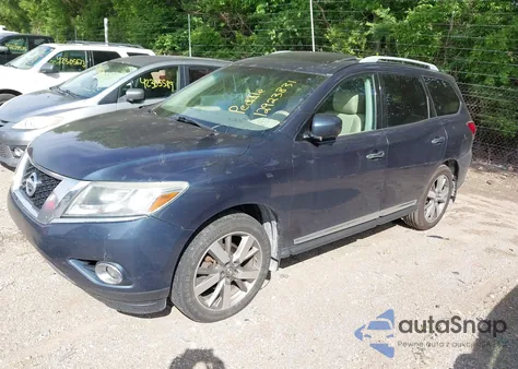 2013 Nissan Pathfinder Platinum z USA, uszkodzony, nr VIN 5N1AR2MM8DC655963